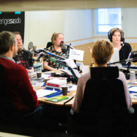 Lyssnarjuryn diskuterar finalisterna