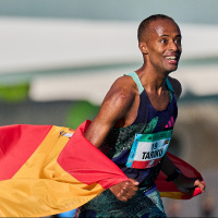 La historia de superación de Tariku Novales, el maratoniano llegado de Etiopía que representará a España en los Juegos