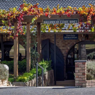 Hamish And Gabi - Hit South Queensland
