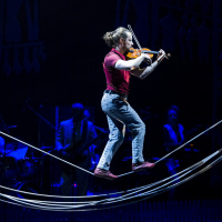 Review: Circus Oz - Model Citizen