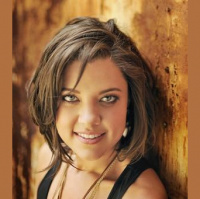 47: Golden Guitar winner Amber Lawrence performs live