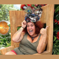 151: Queen @CaseyDonovan talks new album! 