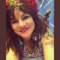 131: Potty mouth Mummy Blogger Constance Hall with Mark and Caroline