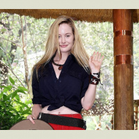 203: Simone Holtznage admits “I’ll eat anyone’s anus!” @moan_holtz