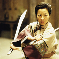 1141 | Michelle Yeoh, los Óscars, y BALAS Y KATANAS en todas partes a la vez...