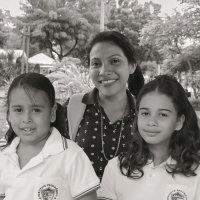 08×01. Entrevista con Abigail, Allison  Gabriela