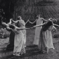 Cadáveres de Musas Silentes + Génesis de LPMM