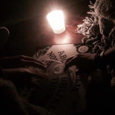 Los Poetas Merecen Morir