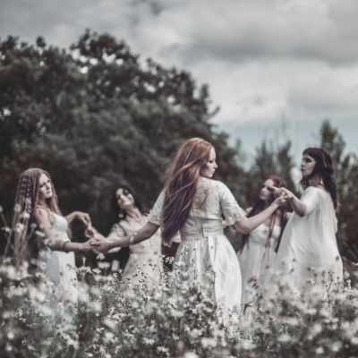 Los Poetas Merecen Morir