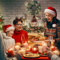 We Have Some Tips On Feeding Your Family/Friends This Holiday Season!