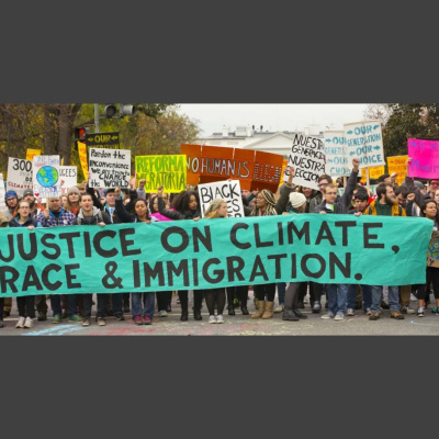 Clearing The Fog With Co-hosts Margaret Flowers And Kevin Zeese