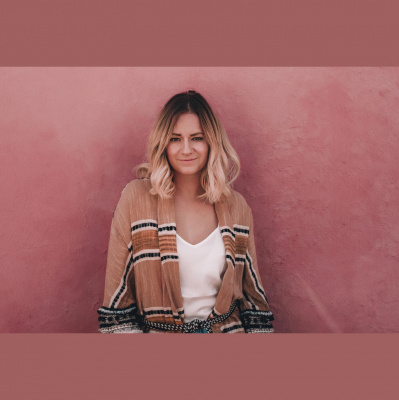 #twentysomething Podcast By Lina Mallon