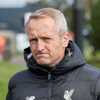 Press Conference: Neil Critchley speaks before youthful Liverpools Carabao Cup tie at Aston Villa