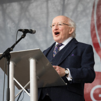 Óráid an Uachtaráin Uí Uigínn ag Féile Beo