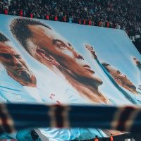 Entrevista | Homenaje de leyenda para Iago Aspas en Balaídos: su madre, su hermano y Manolo Rodríguez rinden tributo al Príncipe de las Bateas en El Larguero