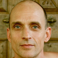 85 | Journey Into Yoga | Feat. Tim Feldmann