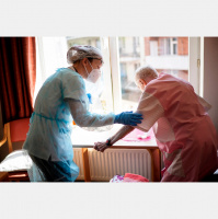 Residencias: “La responsabilidad es del Gobierno y las autonomías”