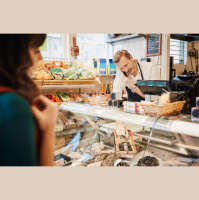 Distintas formas de salvar al pequeño comercio y a la hostelería