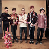 Dog is Dead on Q Radio (29/04/2013) 