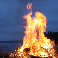 Llegendes i rituals de la nit de Sant Joan (terra llegendària -El Rall)