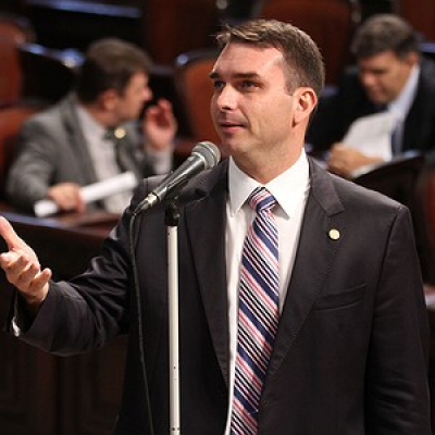 Sexta Básica - Renata Lo Prete