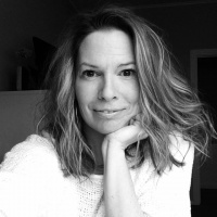 E43: Jessica Flanigan- Love Is the Medicine