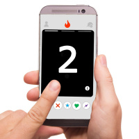 iEstoy 1x06 Qué es Tinder (2)