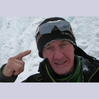 Aventura: Denís Urubko intentó hacer cumbre en solitario en el K-2