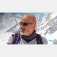 Aventura: Grave accidente de Simone Moro y V Centenario de la expedición Magallanes y Elcano 