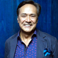 Estado de salud del querido cantante Yoshio sigue siendo delicado