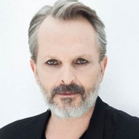 Miguel Bosé autoriza que se realice bioserie de su vida