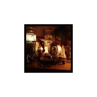 The Amethyst Oracle : Divination with a Queer Twist