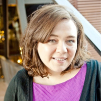 #0022: Courtney Smith on structured creativity, career pivots + indie rock on MTV