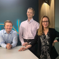 Hvorfor skal Norges Bank heve renten når resten av verden signaliserer kutt?