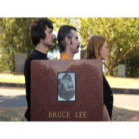 / VR61 / La tumba de Bruce Lee