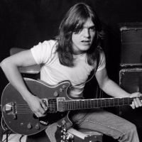 In Memoriam - Malcolm Young