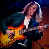 Episode 81 - Robben Ford