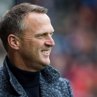 Podcasten met Petersen Ep 51: AZ-trainer John v/d Brom over visie, ontwikkeling trainersvak, media