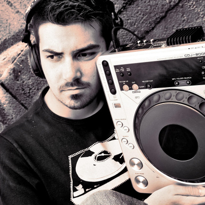 groove In The House By Julien Sara