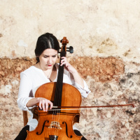 Conversa amb Iris Azquinezer