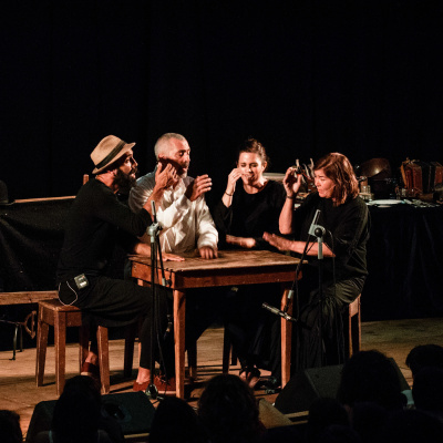 Els Viatges De Carlos Carlos