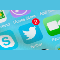 Tech with Jess: Twitter agrees to sell to Elon Musk