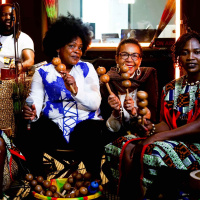 Lintégral : Davide Ambrogio chante sa Calabre natale suivi d’un live exceptionnel des Mamans du Congos !