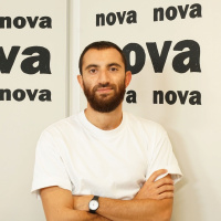 Néo Géo Nova, lintégrale : Sabyl Ghoussoub, écrivain, photographe pour Beyrouth entre parenthèses et Paris Combo live en 1997.