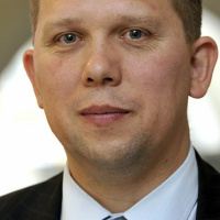 Kész: The only way to defeat Fidesz is with the Highlander Plan