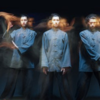 Qigong while in Crisis: Be the center moving.