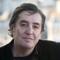 Entrevista a Luis García Montero en Página Dos - A puerta cerrada (Visor)