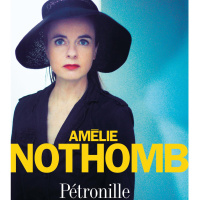 Entrevista a Amélie Nothomb en Página Dos - Pétronille (Anagrama)
