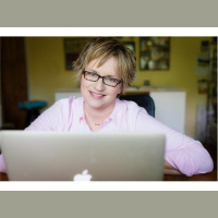 Episode 40 - Spiritual Healing  Prayer Beads with Author, Kristen Vincent