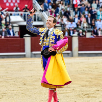 Clarín - Román rinde honores a Antoñete en Las Ventas - 11/10/25